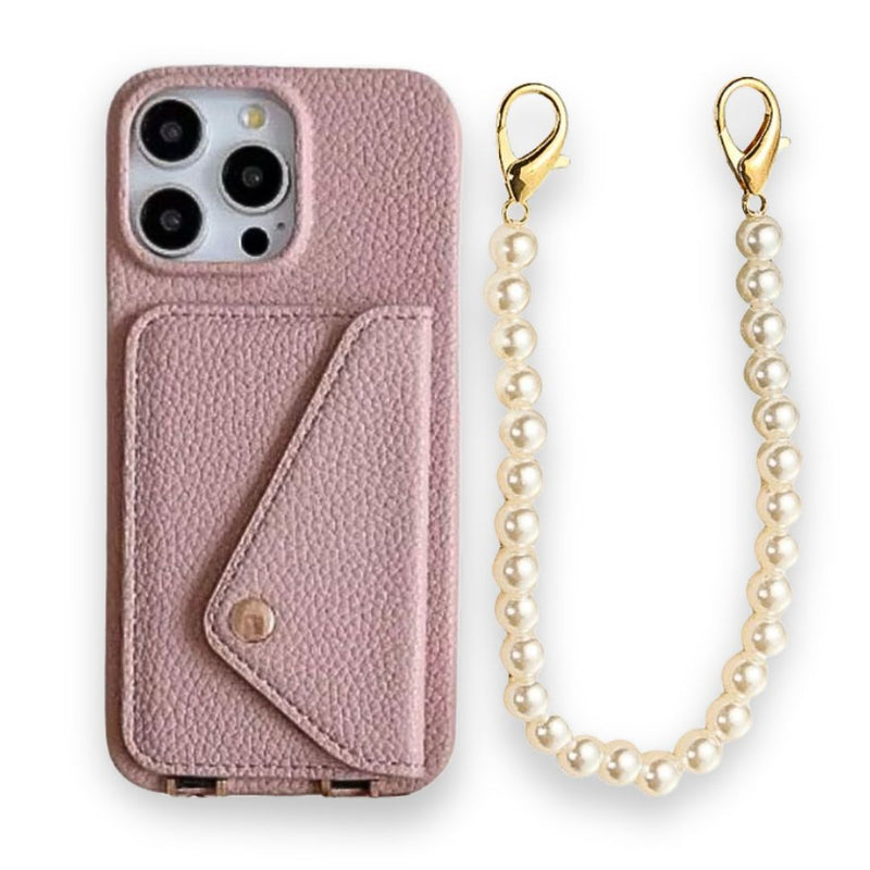 Phone Umhängehülle Pearl in Altrosa aus veganem Leder mit Kartenfach und abnehmbarer Perlenkette mit goldenen Karabinern – elegante Kombination aus Funktionalität und Stil.