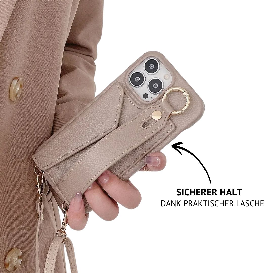 iPhone Umhängehülle in Beige mit Kartenfach, praktischer Handschlaufe für sicheren Halt & Umhängeband – veganes Leder mit goldenen Details